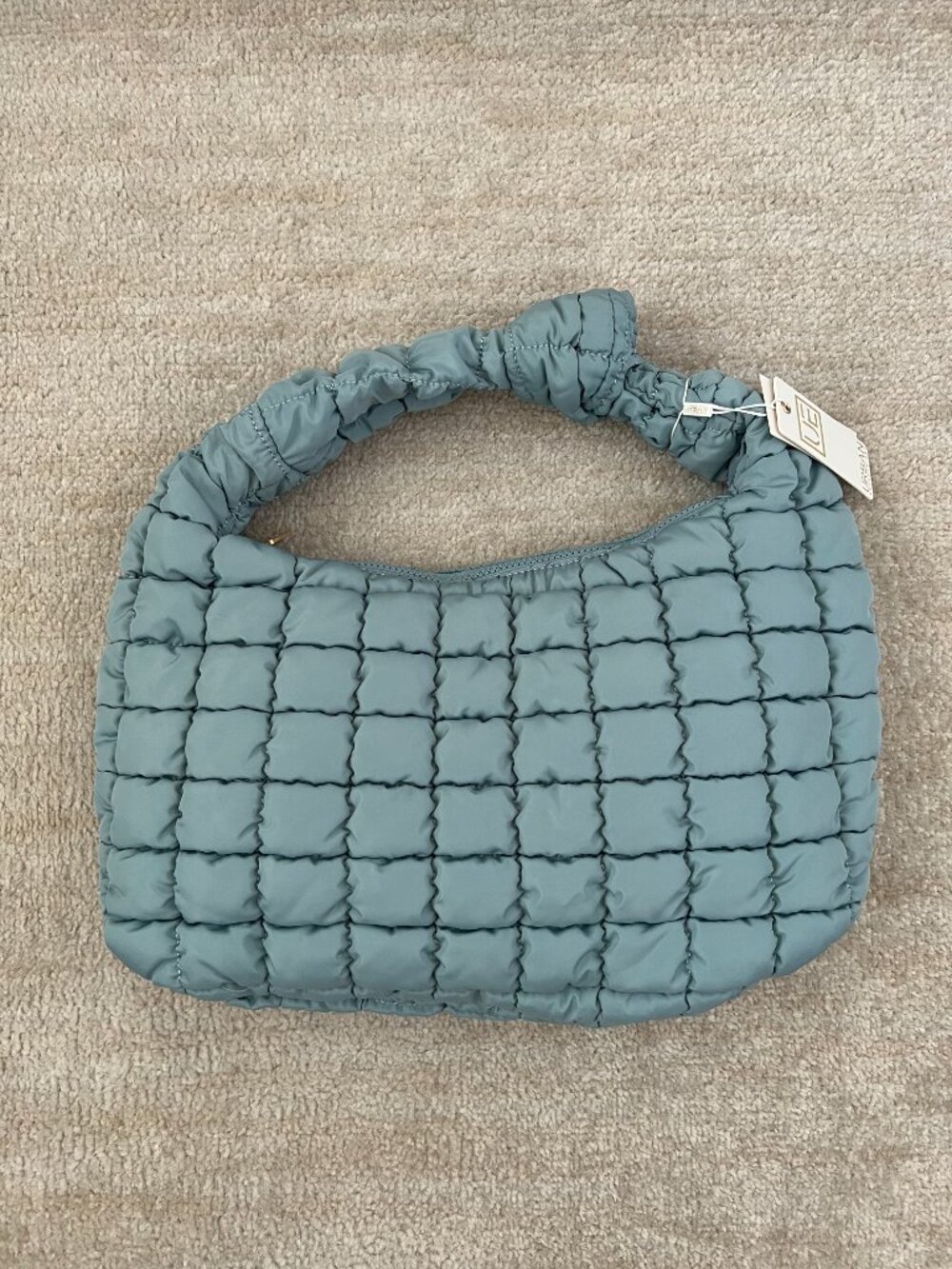 NWT Urban Expressions Blue Quilted Puffer Bag - Picture 2 of 9